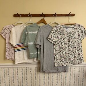BUNDLE OF 5 Assorted T-Shirts